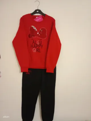 Chándal niña rojo y negro