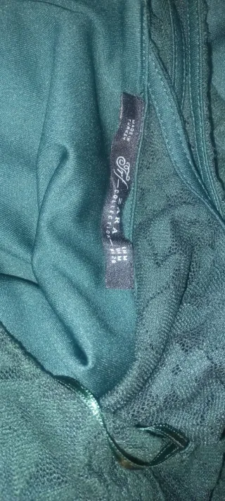 Camiseta encaje verde botella