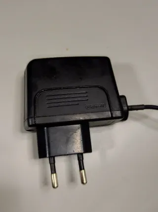 Nintendo Game Boy Advance SP Cargador