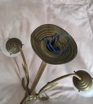 Lámpara Modernista Art Decó Metal y Cristal.