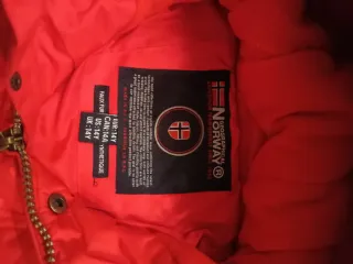Parka niña Geographical Norway roja, talla 14 años
