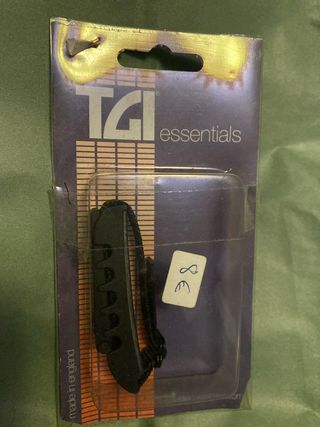 Cejilla  guitarra acústica