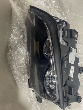 Faro delantero izquierdo BMW E46 Restyling