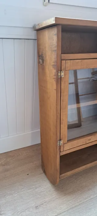 Vitrina para colgar. Artesanía mexicana