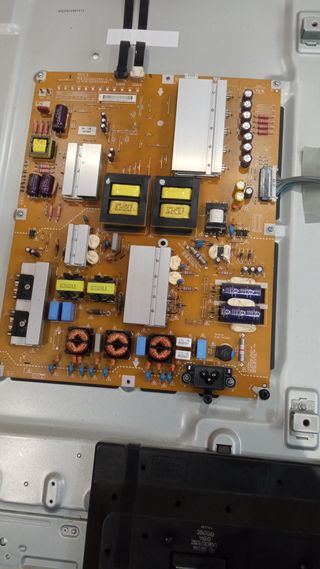 LG 55UB850V TV para piezas