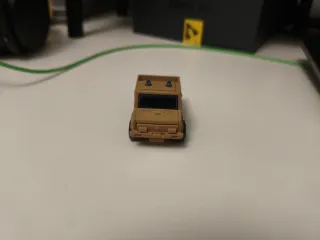 Camión Militar Majorette Unimog 1:82