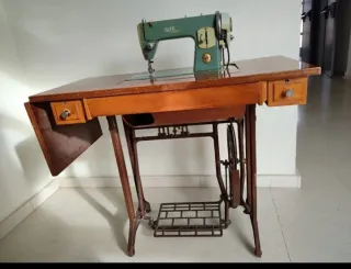 Máquina de coser ALFA Royale