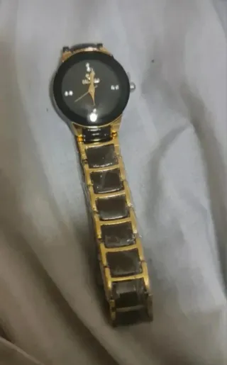 Reloj Orlando Mujer Cuarzo Analógico Negro Dorado