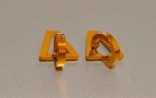 Orecchini in acciaio dorato con strass