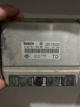 Centralita Nissan Terrano2 Bosch 0281011040