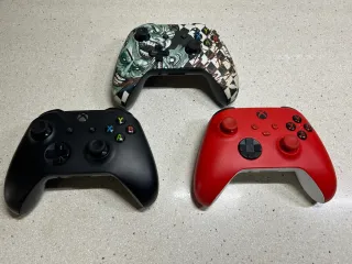 Xbox One X 1TB + Accesorios y Juegos