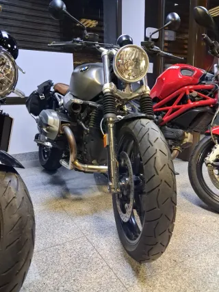 BMW R nineT