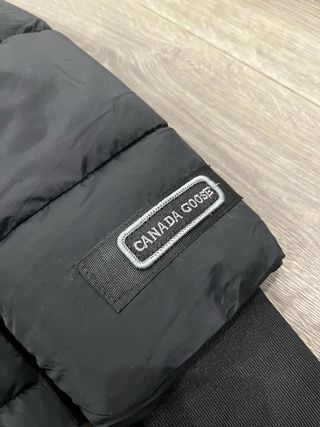 Abrigo Puffer Canada Goose Negro Talla M