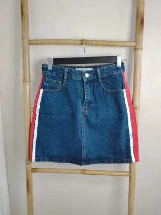 Saia Jeans Stradivarius com Faixas Laterais