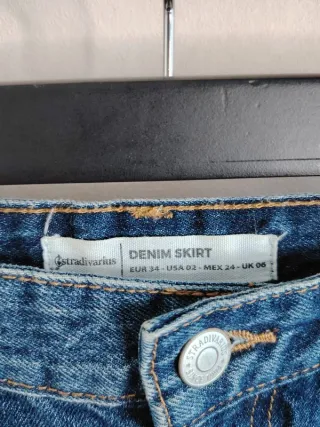 Saia Jeans Stradivarius com Faixas Laterais