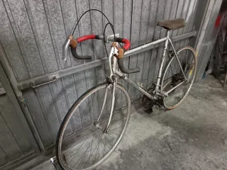 Bicicleta de carretera antigua Swiss Olympic