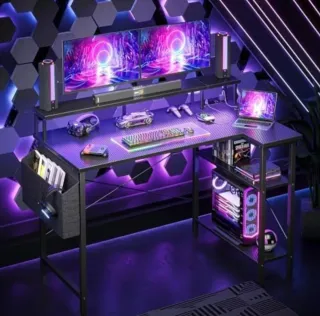 Escritorio Gamer Negro y Morado