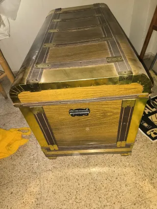 Baúl de madera antiguo 98x50x63