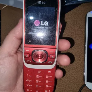 Telefono Mobile LG Rosso