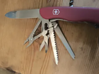 Navaja Victorinox Roja Multiusos