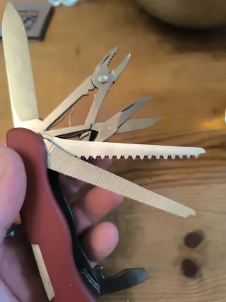 Navaja Victorinox Roja Multiusos