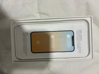 iPhone 11 Blanco 128GB  y 11 Fundas de regalo