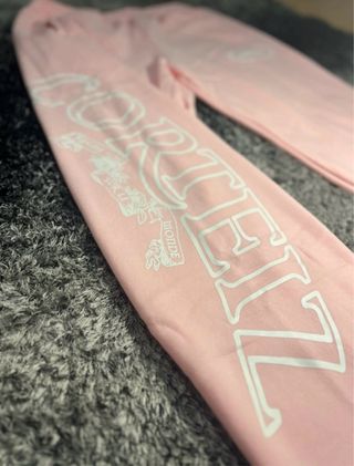 Conjunto chándal Corteiz rosa