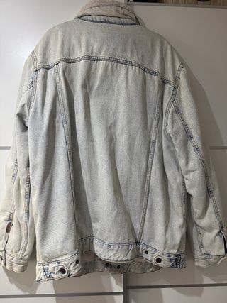 Cazadora vaquera forrada hombre Pull&Bear XL