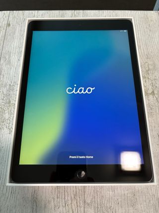 Apple iPad + AirPods + Accesorios