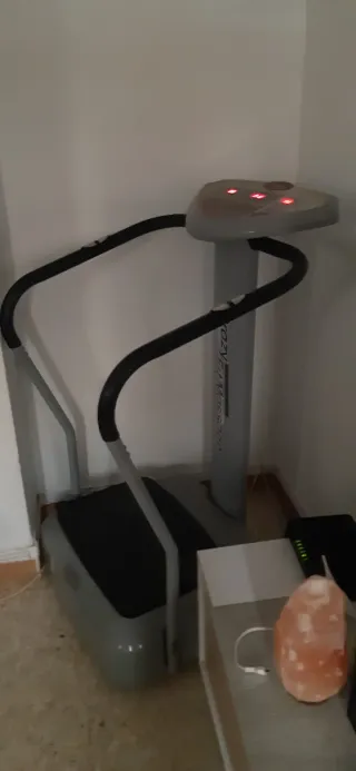 Máquina Vibratoria Body Fit