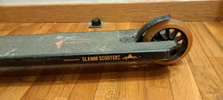 Patinete Scooter Freestyle Negro. Marca Slamm