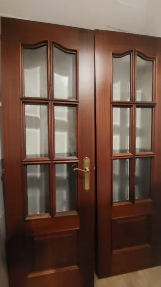 Puerta Doble Madera Maciza con Cristales