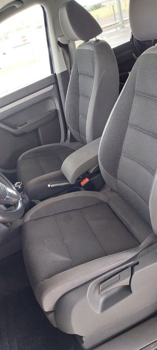 Volkswagen Touran 2012