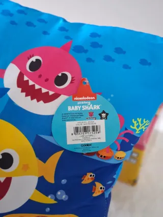 Cuscino Baby Shark nuovo imbottito