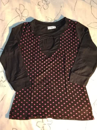 Camiseta negra lunares fucsia Talla S