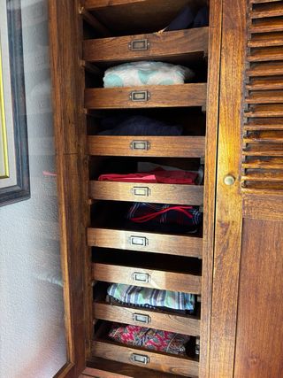 Armario Colonial Madera y Cristal