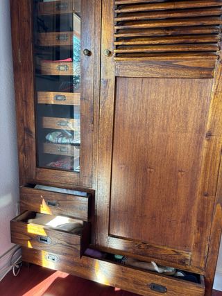 Armario Colonial Madera y Cristal