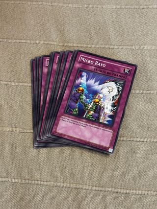Lote de cartas Yu-Gi-Oh!