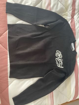 Jersey Bershka Negro con Diseño
