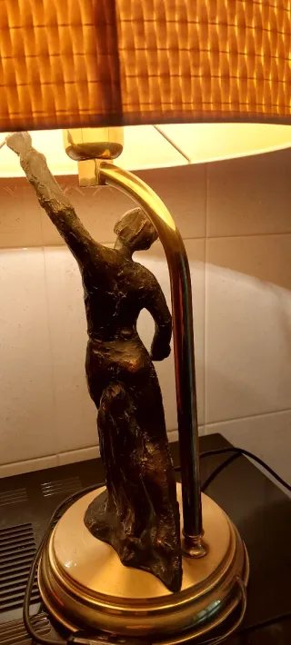 Lampada Liberty Bronzo Firmata Lluis Jorda