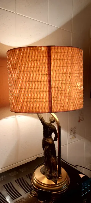 Lampada Liberty Bronzo Firmata Lluis Jorda