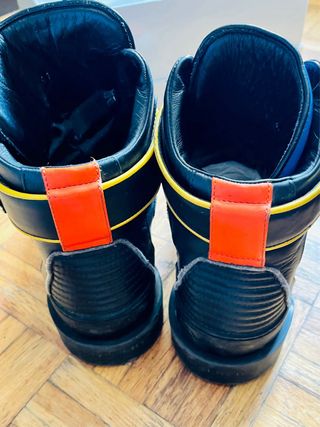 Stivali Givenchy Blu e Arancione