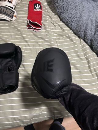 Guantes de boxeo Conrie 14oz