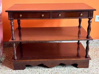 Mesa auxiliar de salón de madera