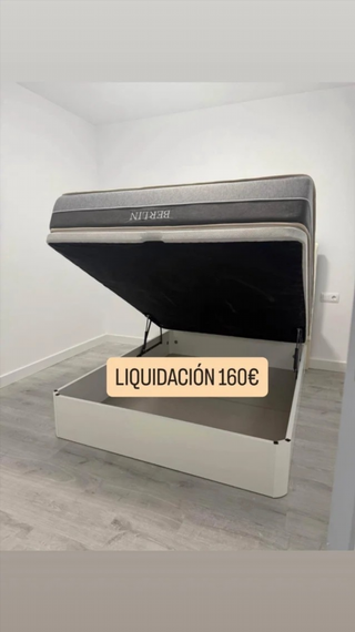 Liquidazione di divani-letto!