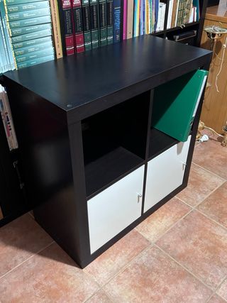 Scaffalatura Kallax 2x2 Ikea Nera con Porte
