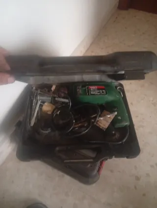 Taladro Eléctrico Bosch con Maletín