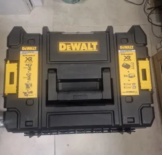Kit DeWalt DCK422P3T (Precintado)