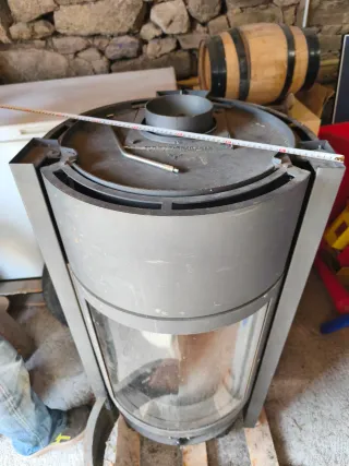 Chimenea metálica gris  nunca instalada