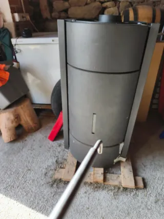 Chimenea metálica gris  nunca instalada